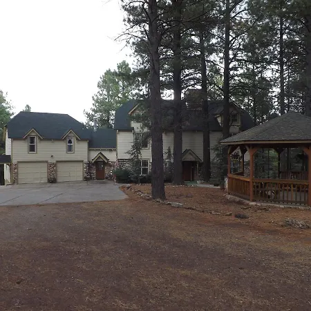 Arizona Mountain Inn & Cabins-2